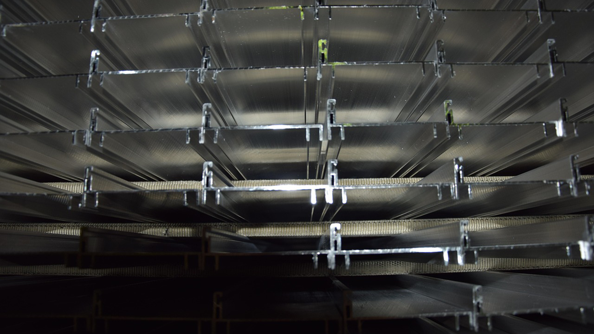Chain Plate Conveyor for Wastewater Treatment Systems